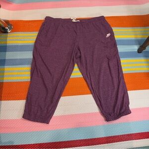 Nike Heathered Purple 3/4 leg Sweatpants Women’s Size 2X-Large